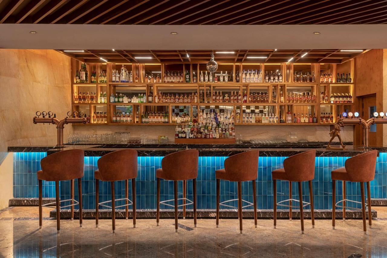 Radisson Blu Kaushambi Delhi Ncr 호텔 가지아바드 외부 사진
