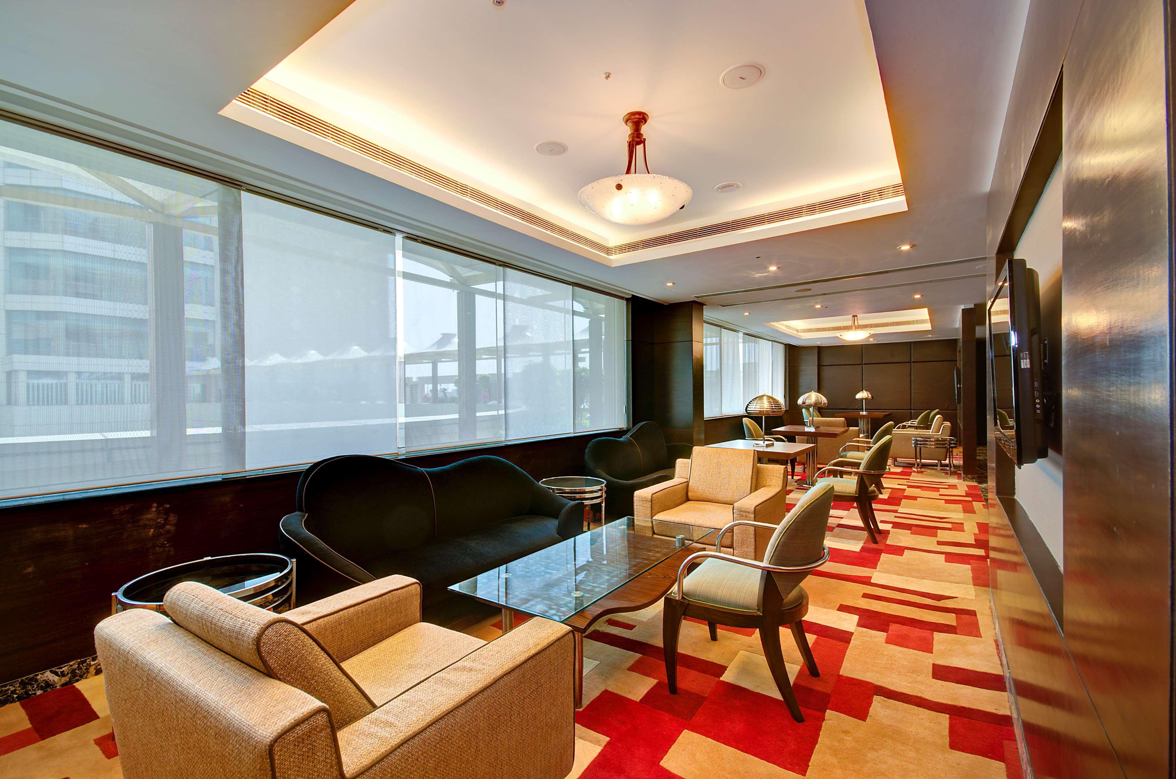Radisson Blu Kaushambi Delhi Ncr 호텔 가지아바드 외부 사진