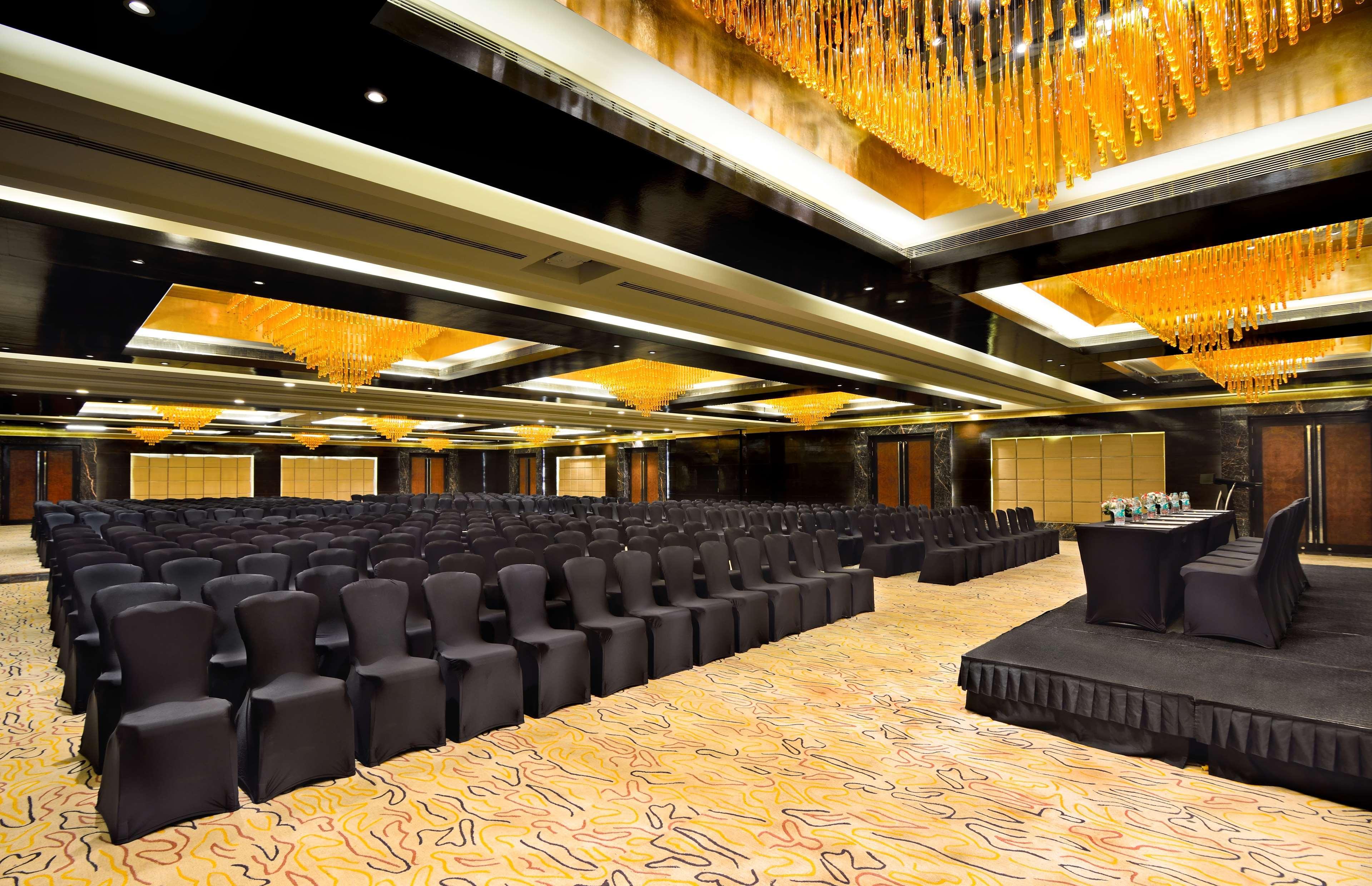 Radisson Blu Kaushambi Delhi Ncr 호텔 가지아바드 외부 사진
