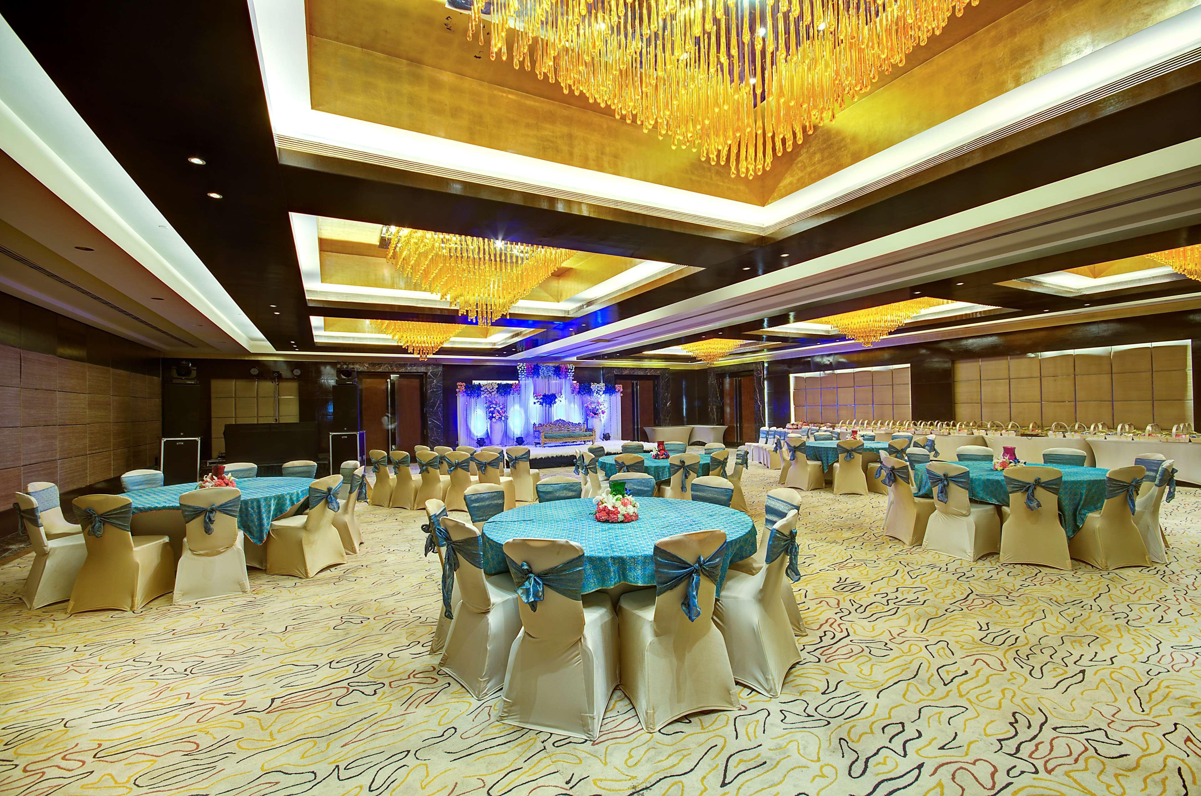 Radisson Blu Kaushambi Delhi Ncr 호텔 가지아바드 외부 사진