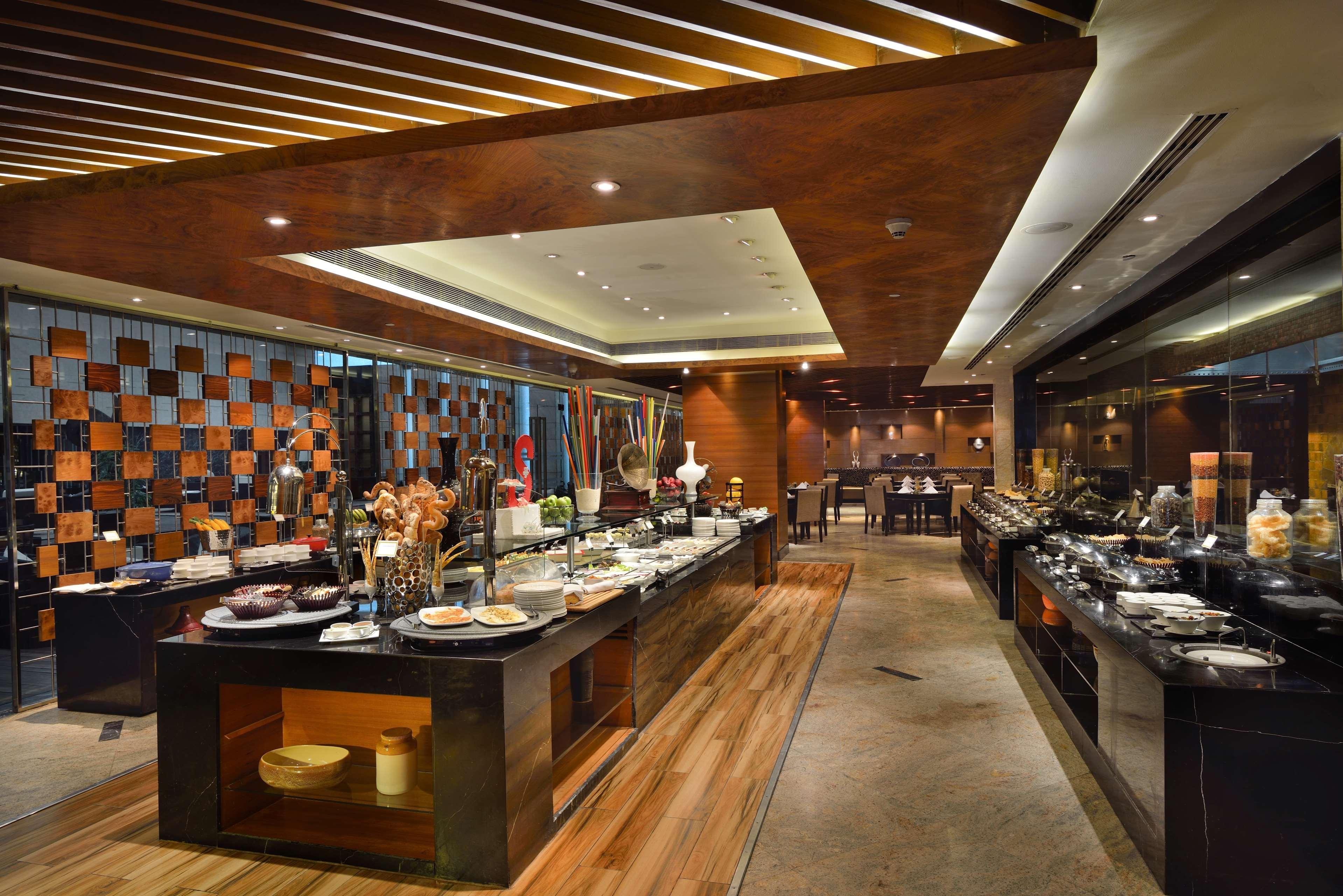 Radisson Blu Kaushambi Delhi Ncr 호텔 가지아바드 외부 사진