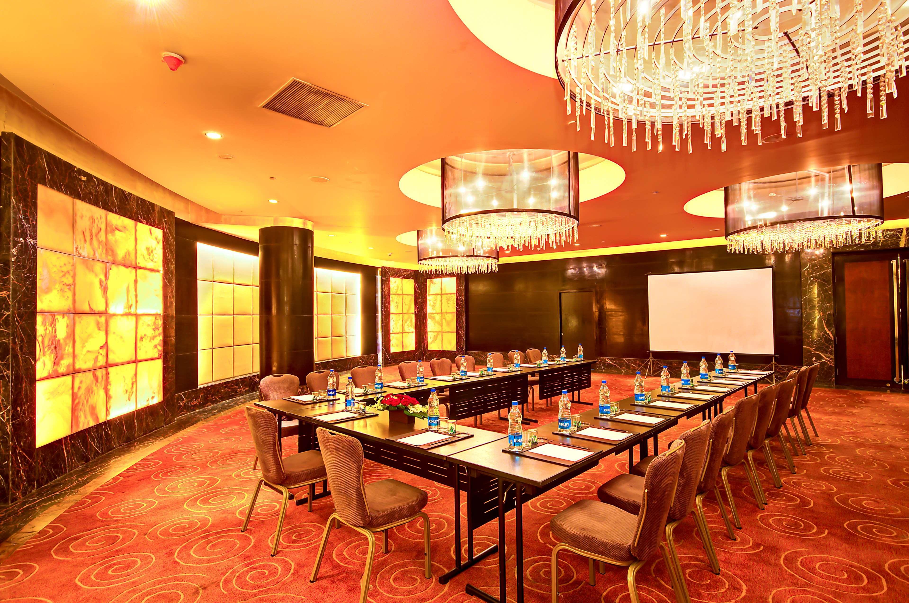 Radisson Blu Kaushambi Delhi Ncr 호텔 가지아바드 외부 사진