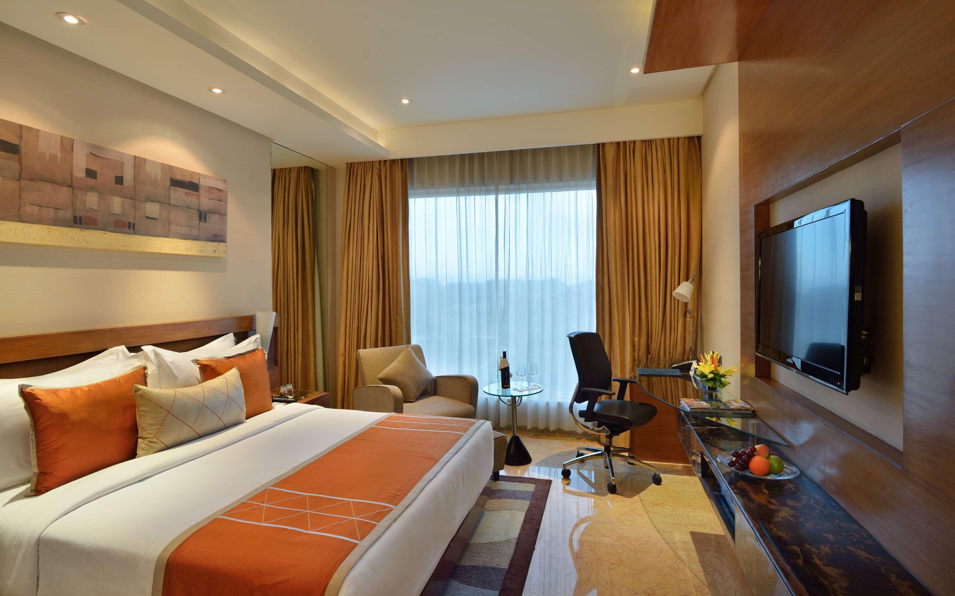 Radisson Blu Kaushambi Delhi Ncr 호텔 가지아바드 외부 사진