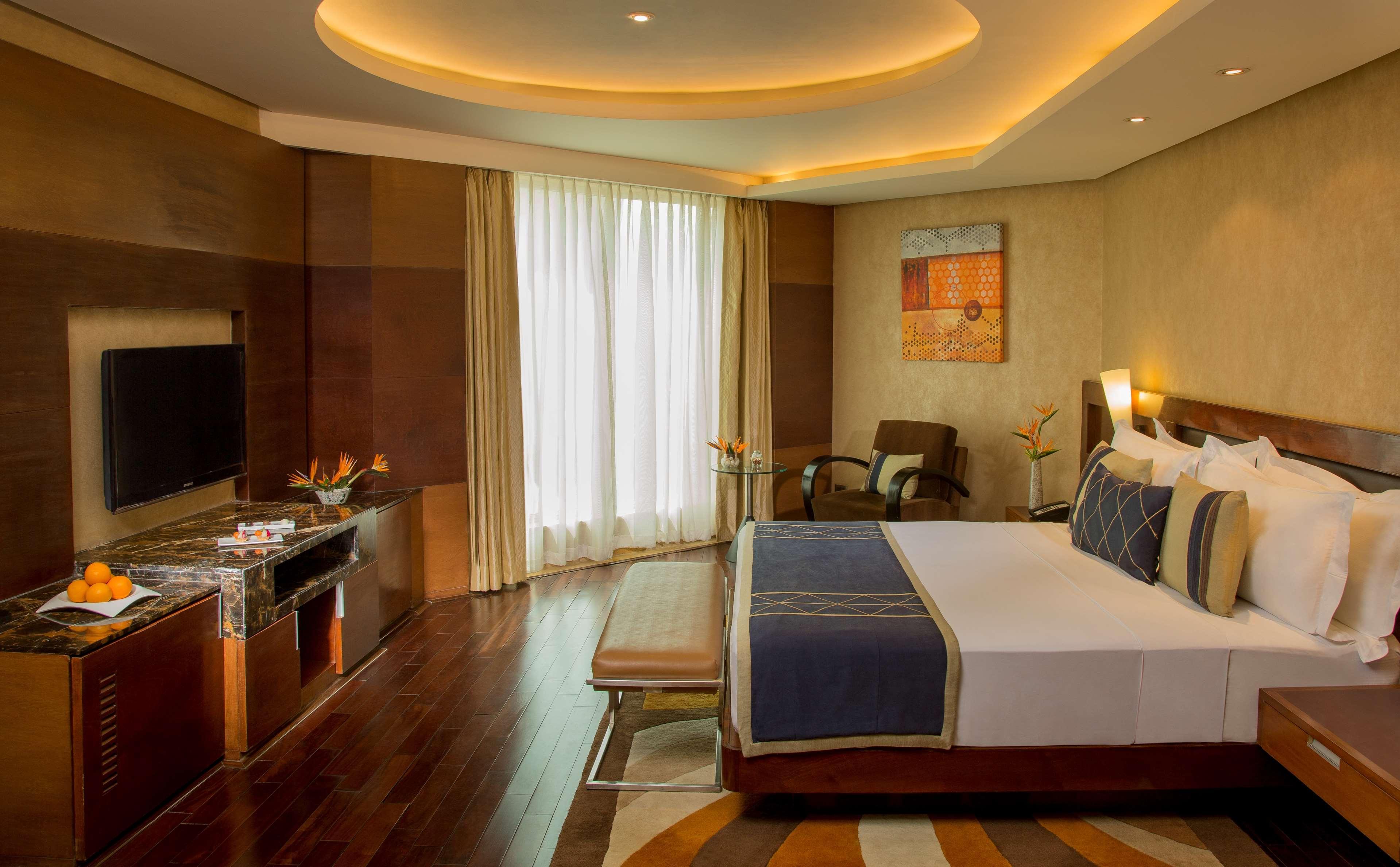 Radisson Blu Kaushambi Delhi Ncr 호텔 가지아바드 외부 사진