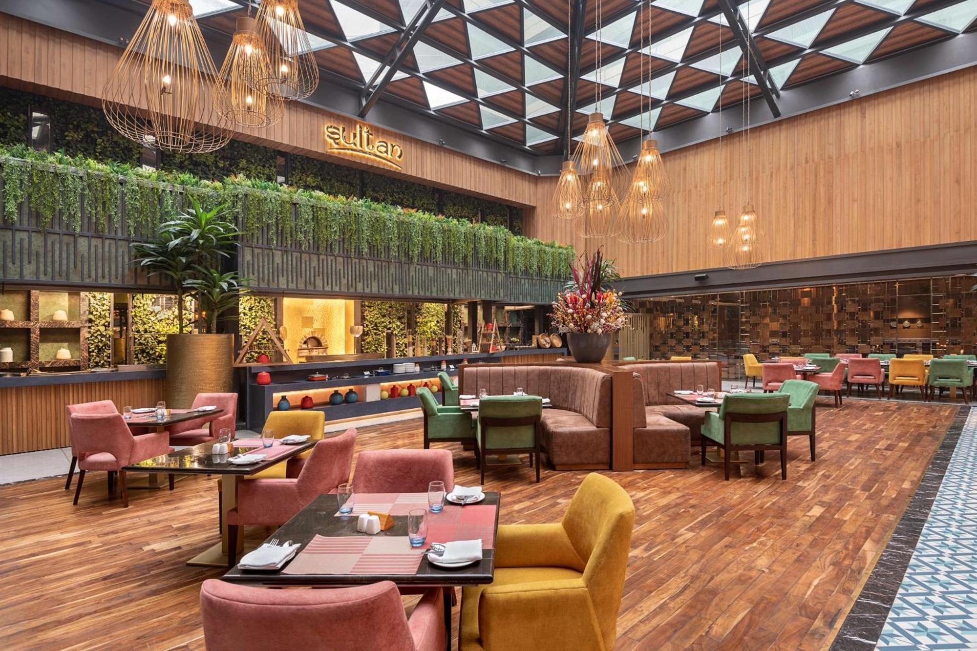 Radisson Blu Kaushambi Delhi Ncr 호텔 가지아바드 외부 사진