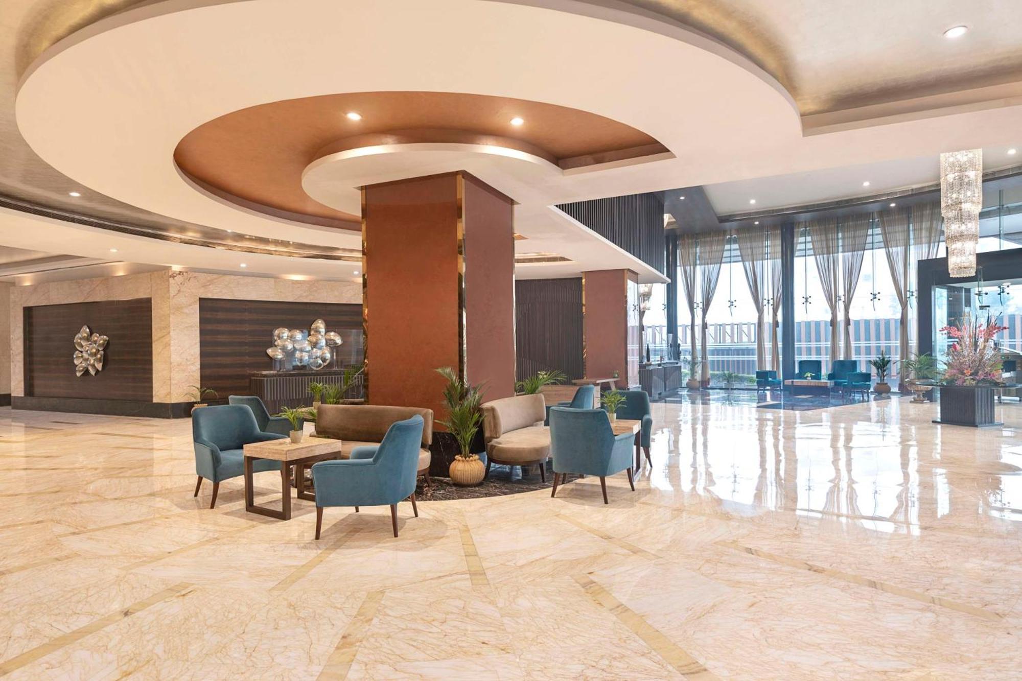 Radisson Blu Kaushambi Delhi Ncr 호텔 가지아바드 외부 사진